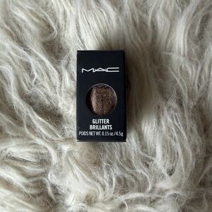 MAC Cosmetics Glitter in Shimmering Bronze